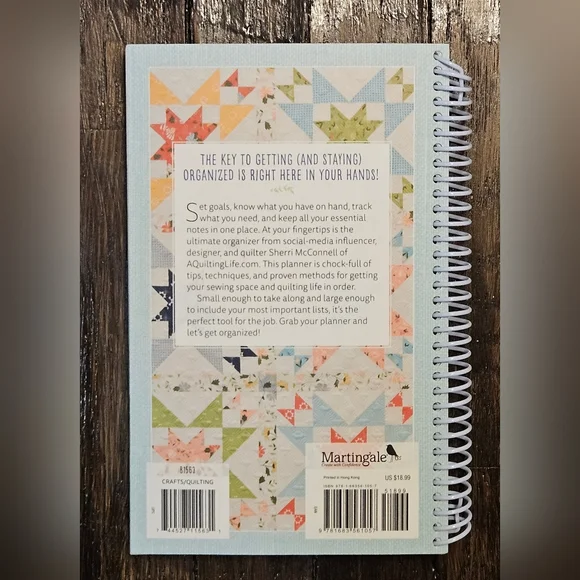 Colorful Quilting Life Monthly Planner - Picture 2 of 4